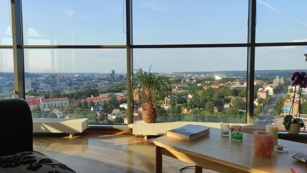 Luxury Apartment In Skyscraper Vilnius Exteriör bild